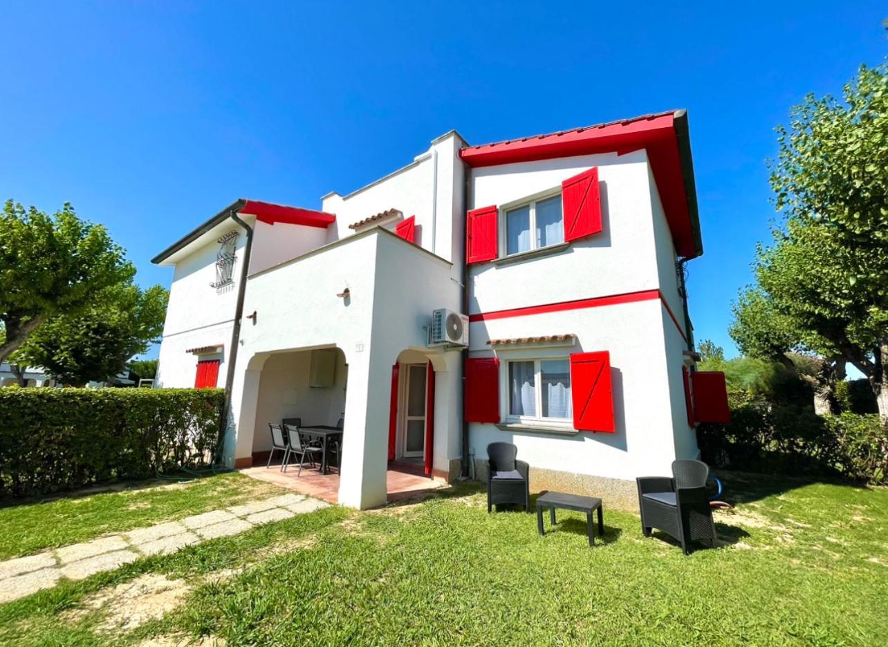 Seafront Duplex Villas Sea View And Spacious Gardens Porto Recanati Bagian luar foto