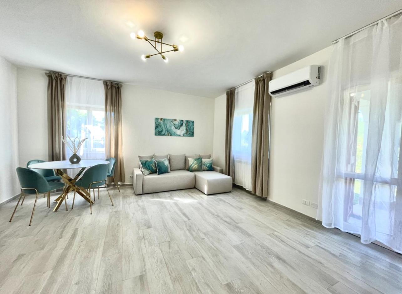 Seafront Duplex Villas Sea View And Spacious Gardens Porto Recanati Bagian luar foto
