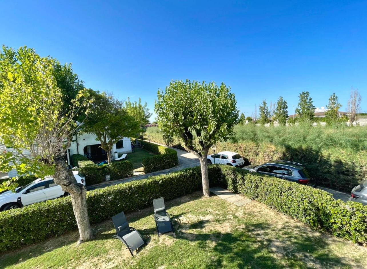 Seafront Duplex Villas Sea View And Spacious Gardens Porto Recanati Bagian luar foto